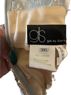 GLS by Gloria Sequin Evening Clutch in Silver and Champagne Prom Dress